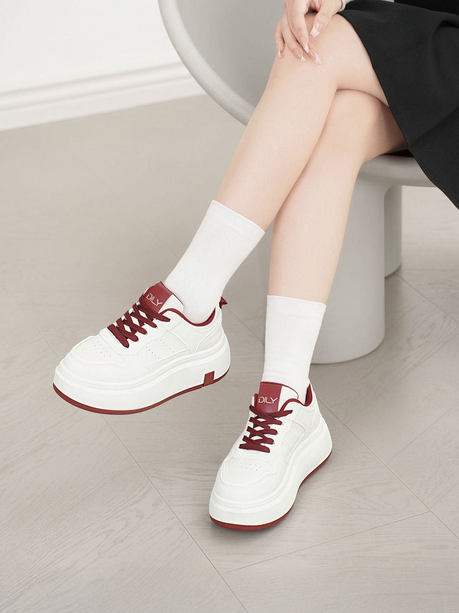 รองเท้าผ้าใบ DILY ดีไซน์สีตัดกันสุดน่ารัก พื้นสูง 6 ซม. เสริมรูปร่าง รุ่น AG0170