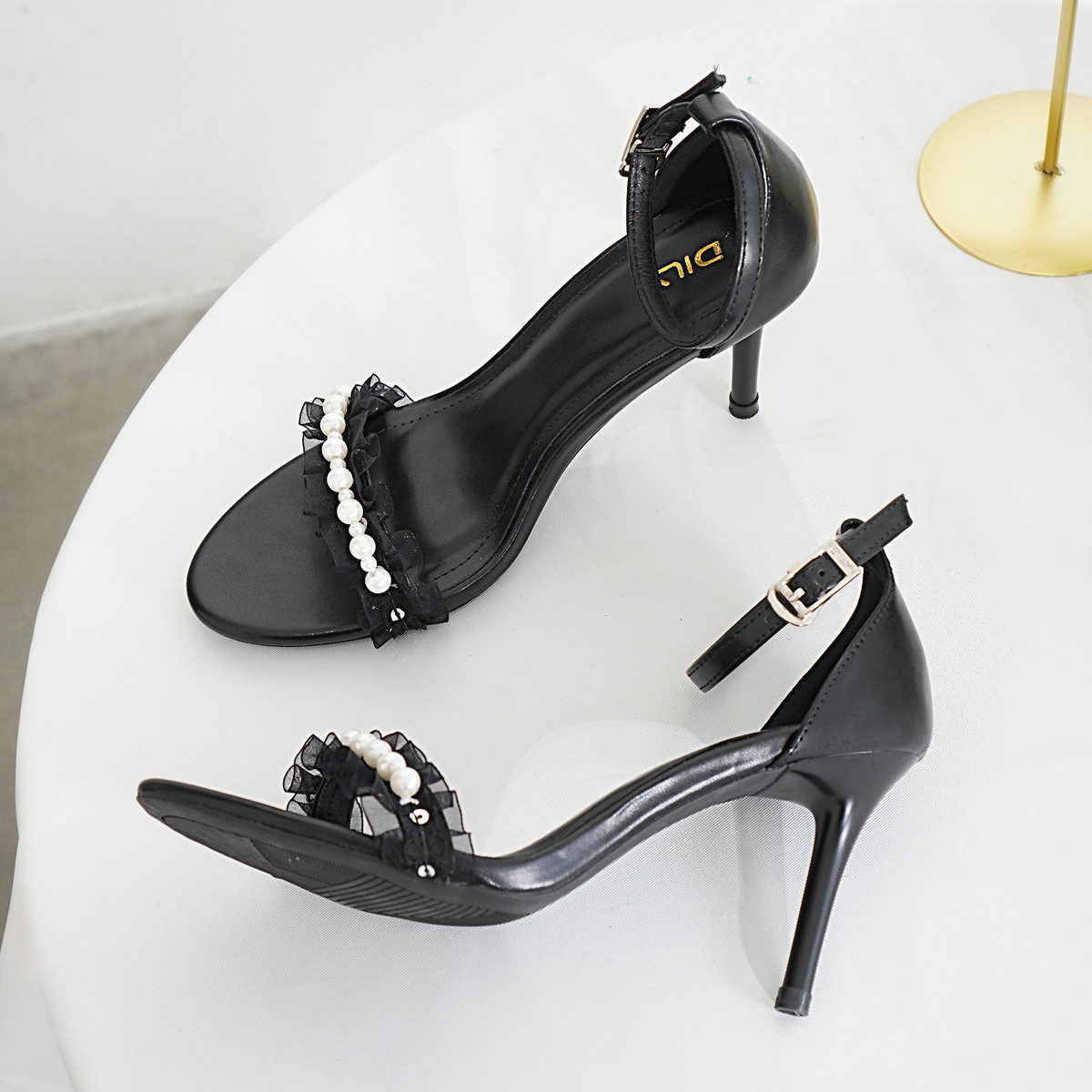 รองเท้าส้นสูงแบบเปิดหน้า DL0547