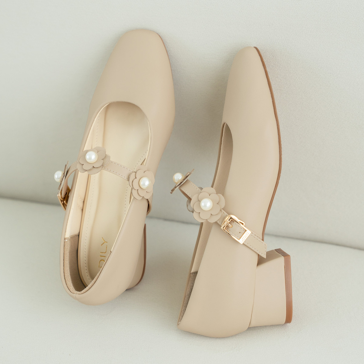 รองเท้าปิดหน้าเท้า DL0630