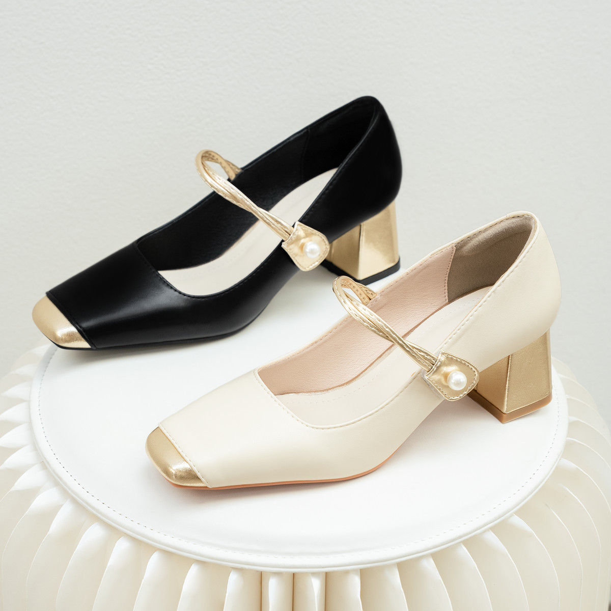 รองเท้าปิดหน้าเท้า DL0642