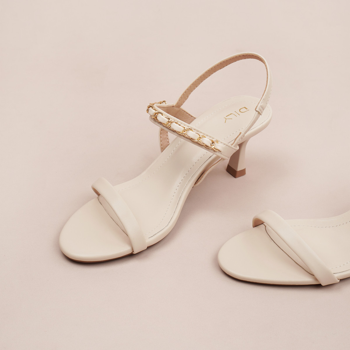 รองเท้าส้นสูงแบบเปิดหน้า DL0519