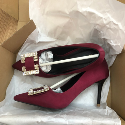 สีสัน: สีแดงเข้ม / Size : 39