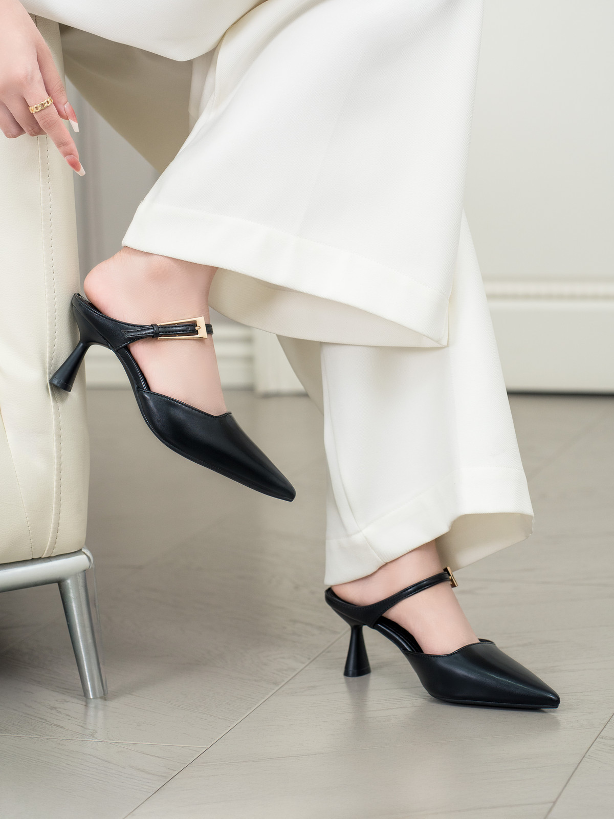 รองเท้าเปิดส้นส้นสูง DL0616