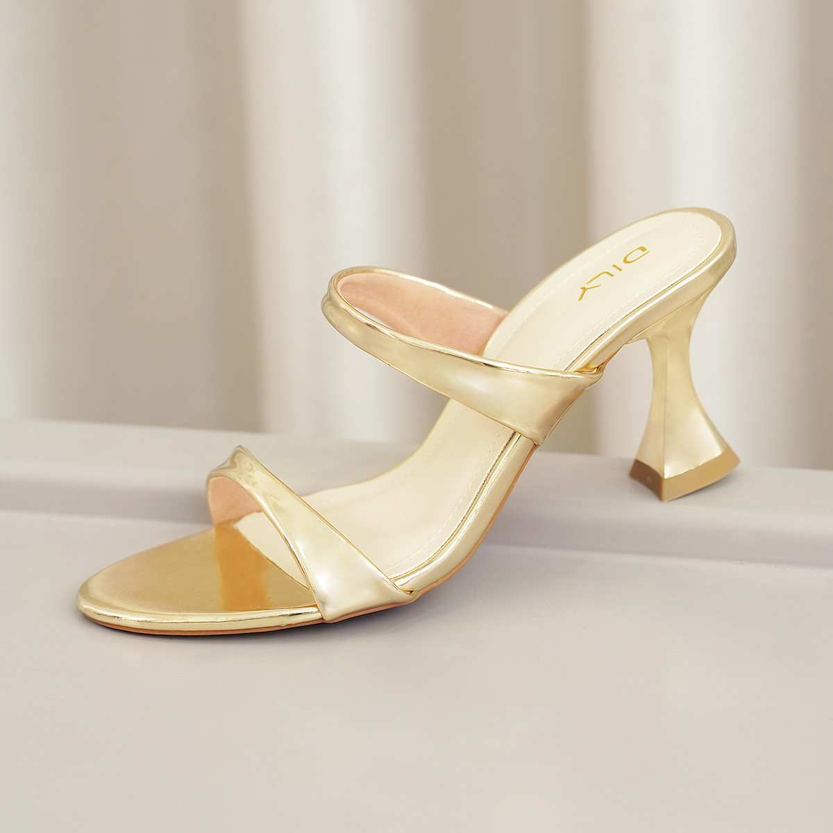 รองเท้าเปิดส้นส้นสูง DL0594