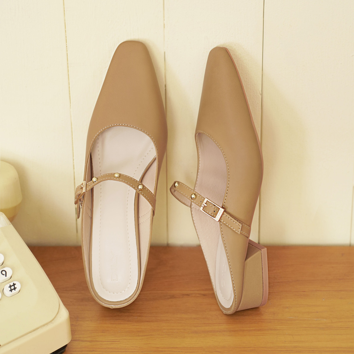 รองเท้าเปิดส้นส้นสูง DL0588