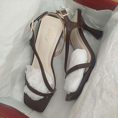 สีสัน: น้ำตาล / Size : 36