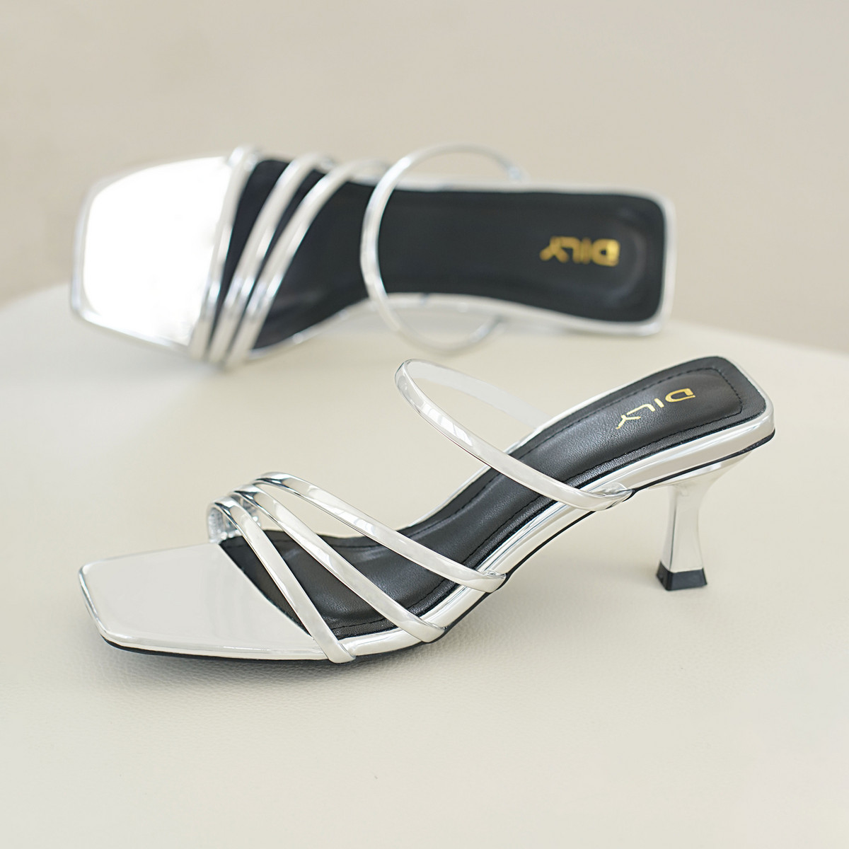 รองเท้าเปิดส้นส้นสูง DL0578