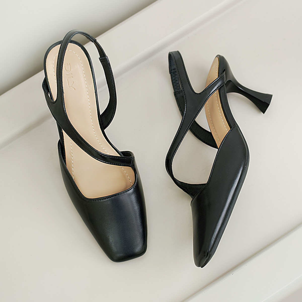 รองเท้าสลิงแบ็ค DL0558