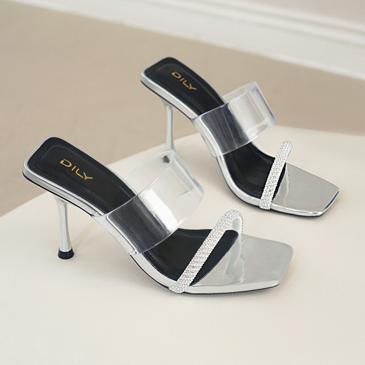 รองเท้าเปิดส้นส้นสูง DL0595