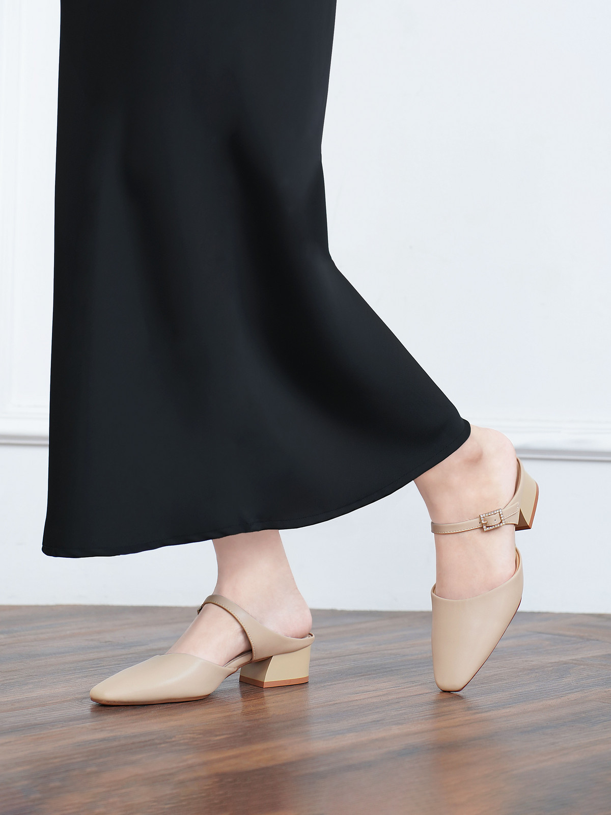 รองเท้าเปิดส้นส้นสูง AA0499