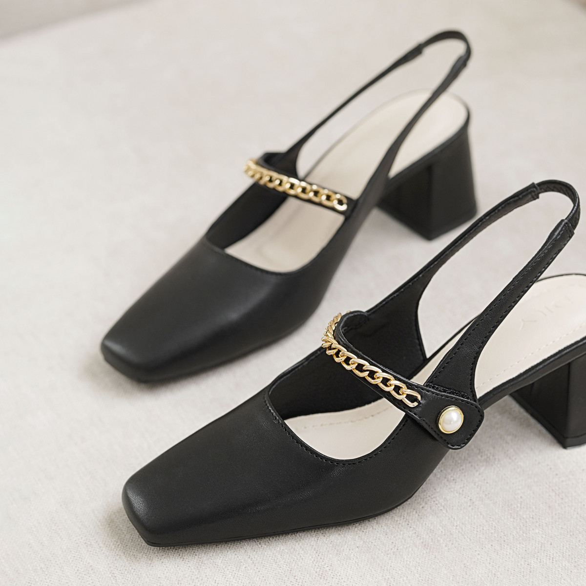 รองเท้าสลิงแบ็ค DL0554