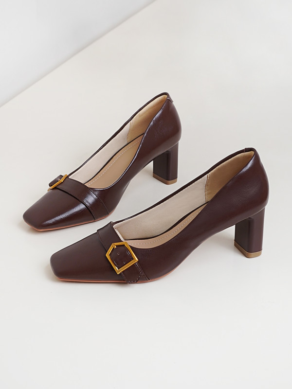 รองเท้าส้นสูงพื้นเหลี่ยม AA0458