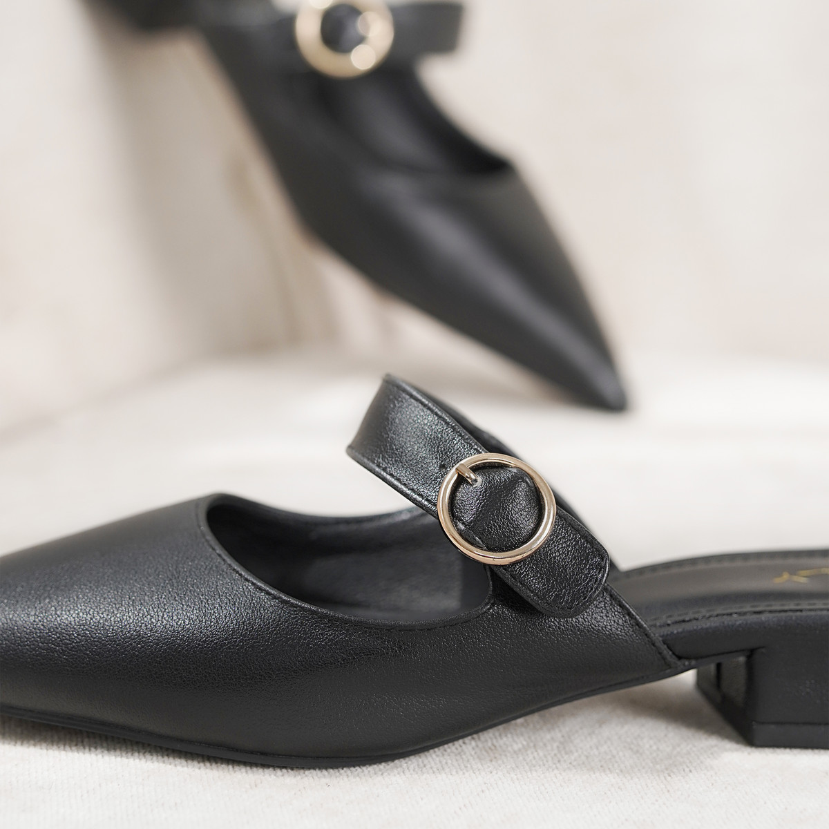 รองเท้าเปิดส้นส้นสูง AA0426