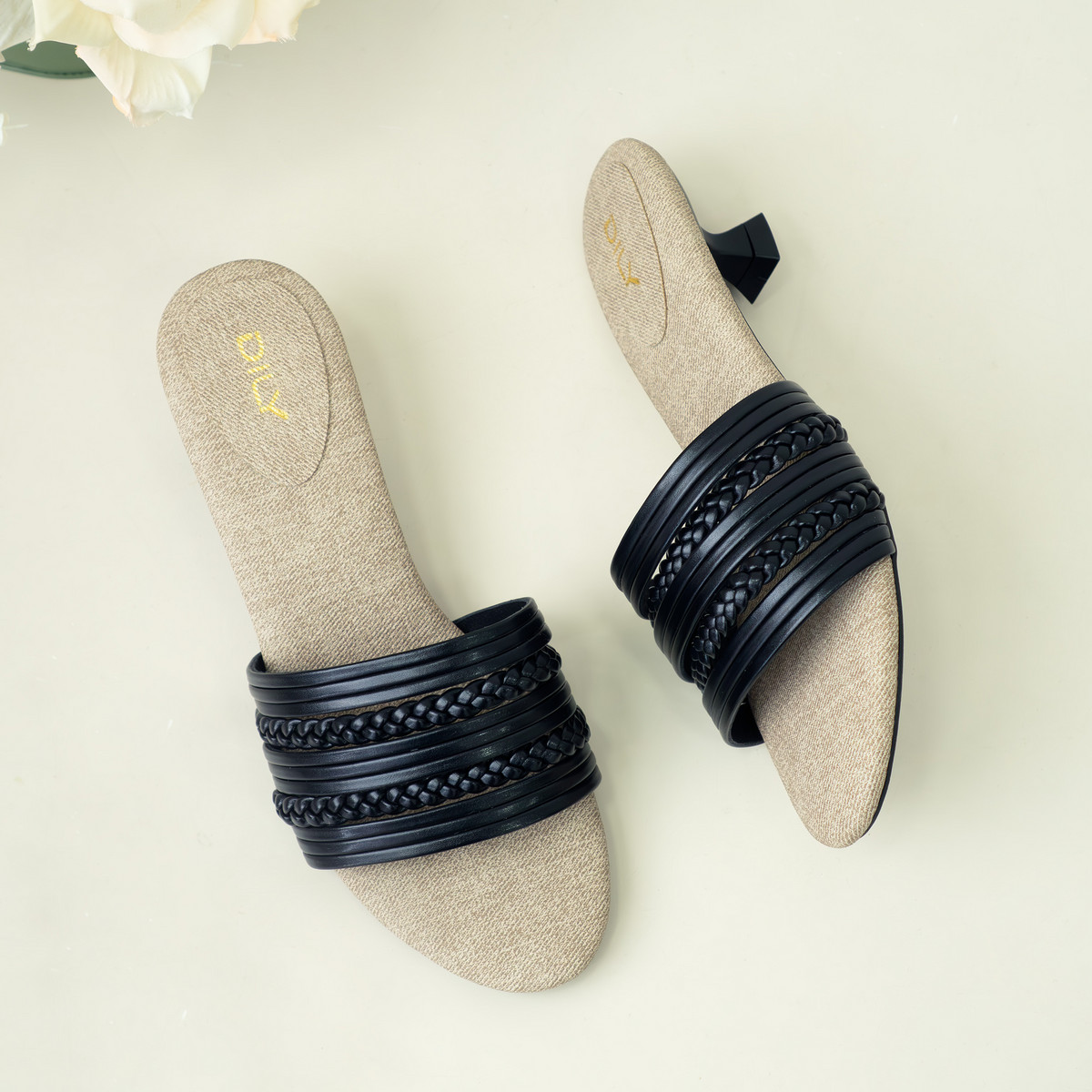 รองเท้าแตะส้นสูง DL0613