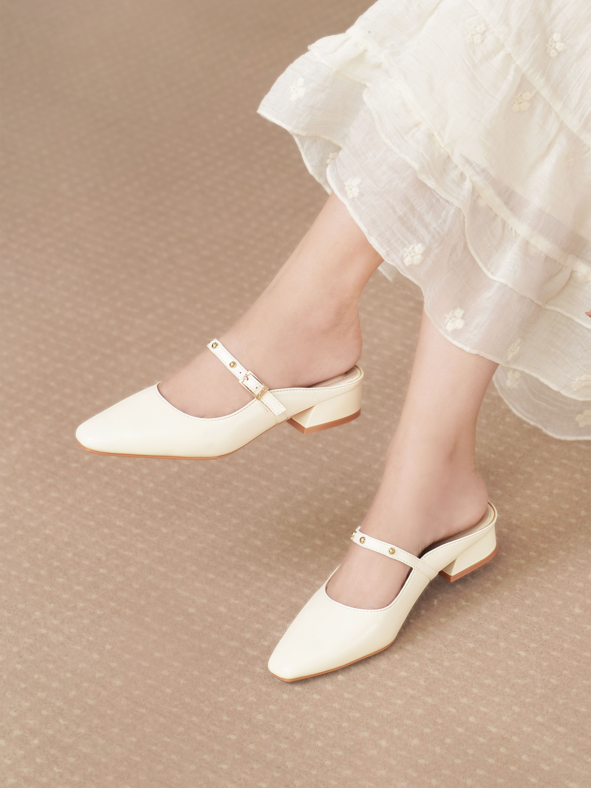 รองเท้าเปิดส้นส้นสูง DL0588