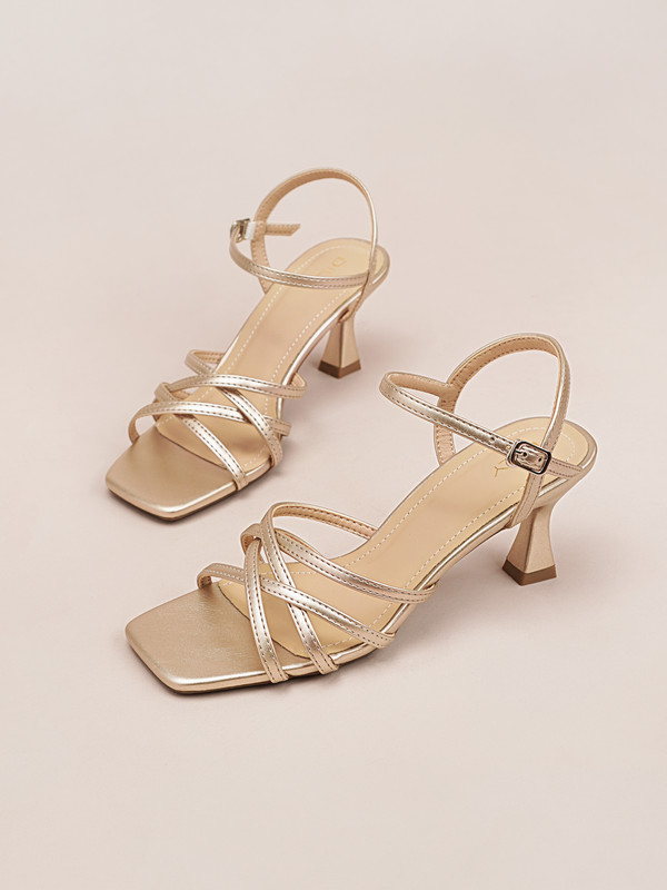 รองเท้าแตะส้นสูง รุ่น DL0522