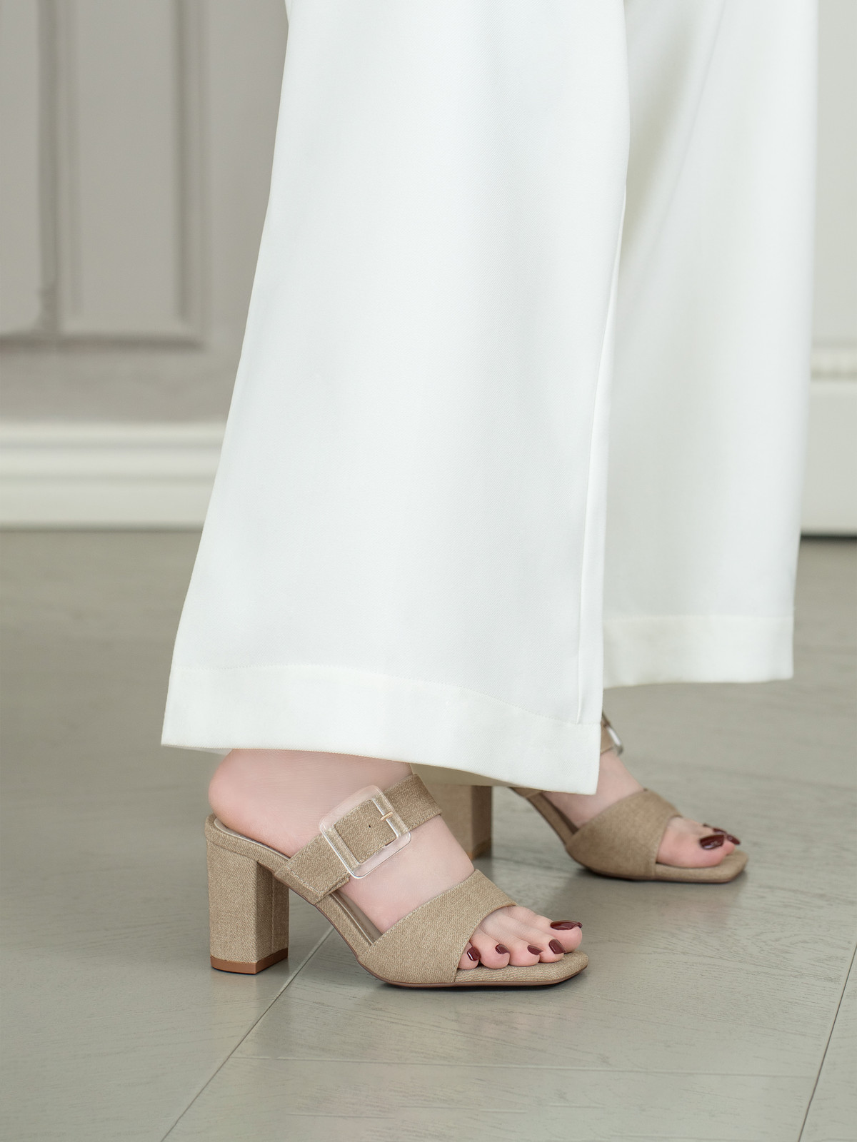 รองเท้าเปิดส้นส้นสูง DL0615