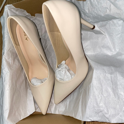 สีสัน: สีขาว / Size : 36