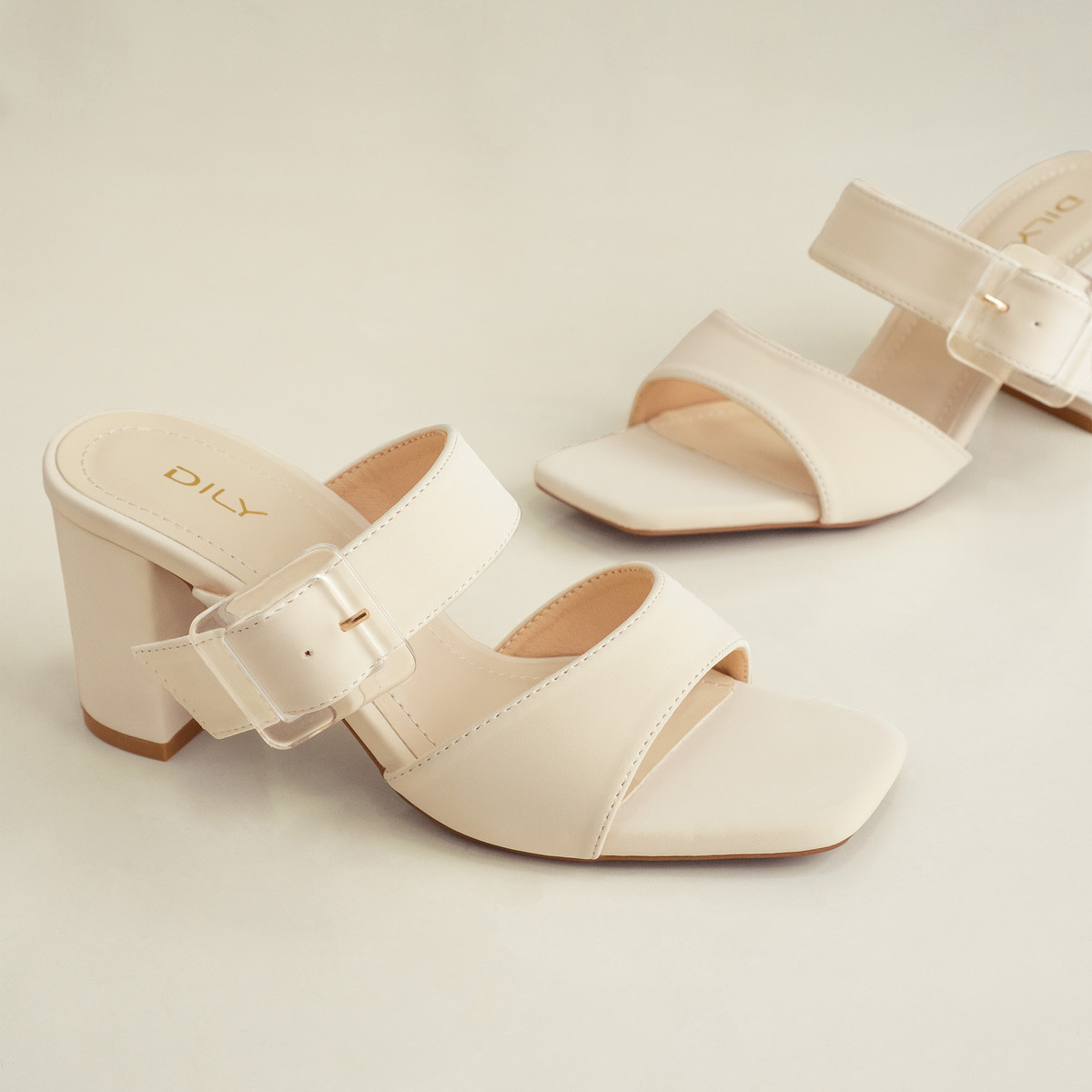 รองเท้าเปิดส้นส้นสูง DL0615