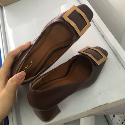 สีสัน: น้ำตาล / Size : 38