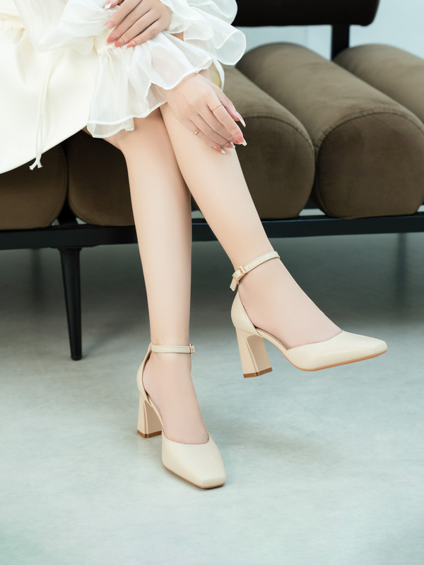 รองเท้าปิดหน้าเท้า DL0629