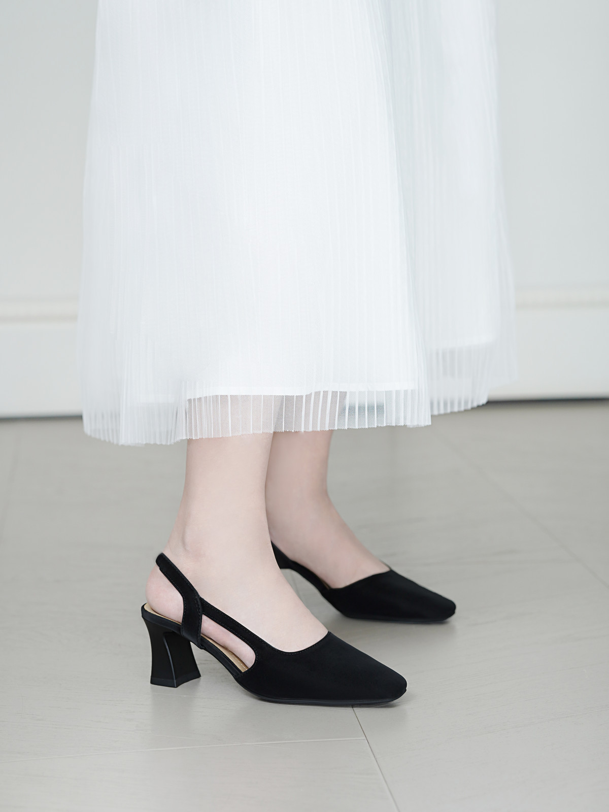 รองเท้าส้นสูงผู้หญิง DL0544