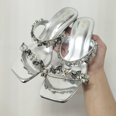 สีสัน: สีเงินค่ะ / Size : 36