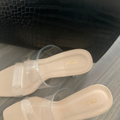 สีสัน: น้ำตาล / Size : 37