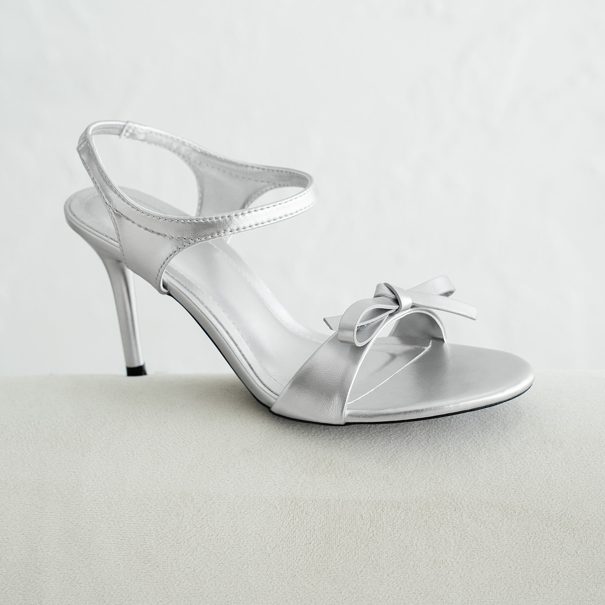 รองเท้าส้นสูงแบบเปิดหน้า DL0643