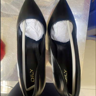 สีสัน: ดำ  / Size : 36