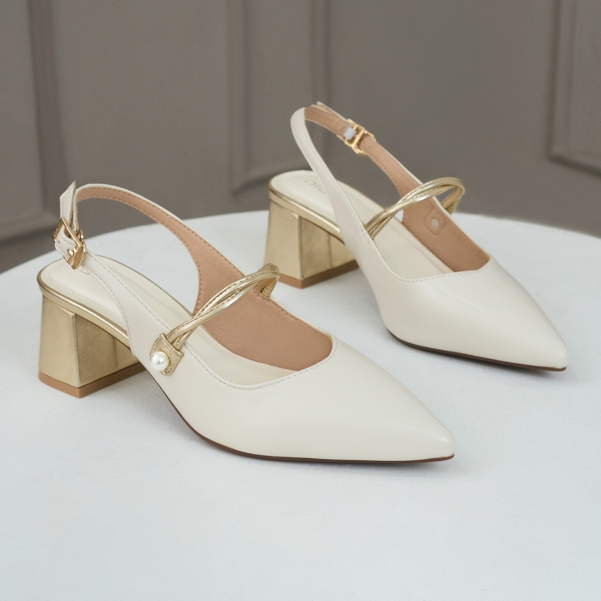 รองเท้าสลิงแบ็ค DL0618