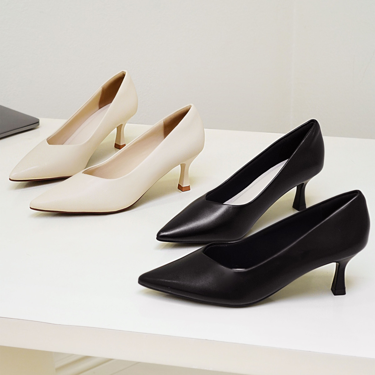 รองเท้าส้นสูงใส่สบาย DL0586