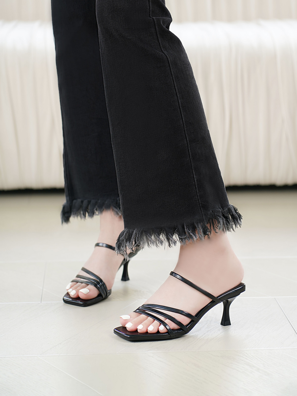 รองเท้าเปิดส้นส้นสูง DL0578