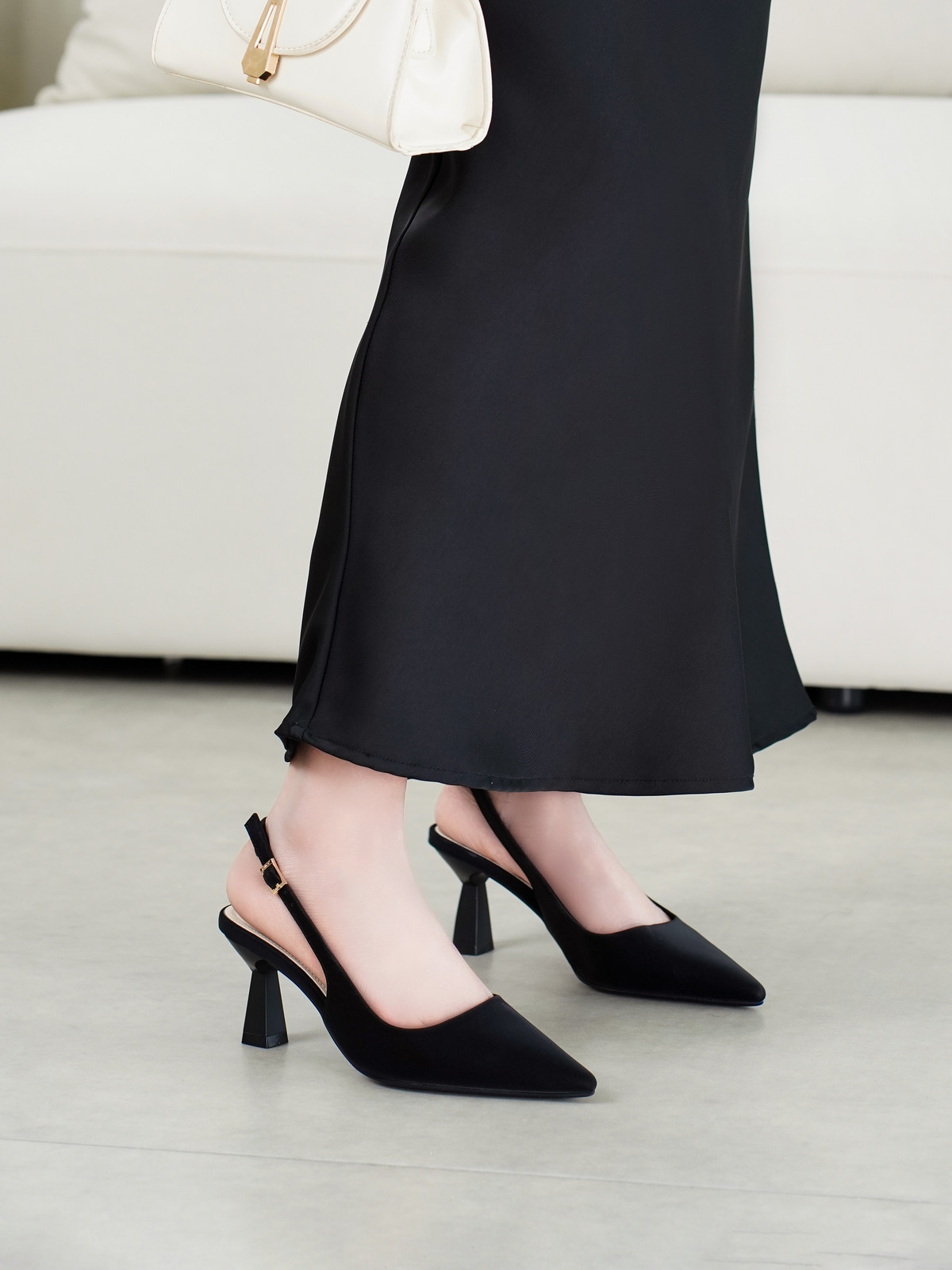 รองเท้าสลิงแบ็ค DL0612