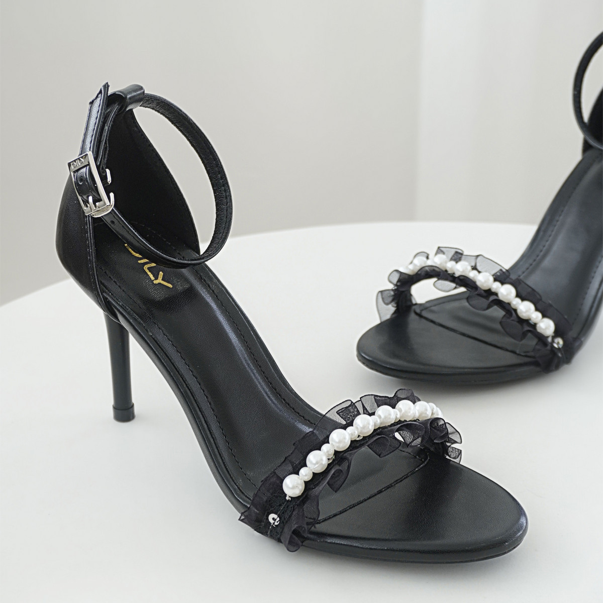 รองเท้าส้นสูงแบบเปิดหน้า DL0547