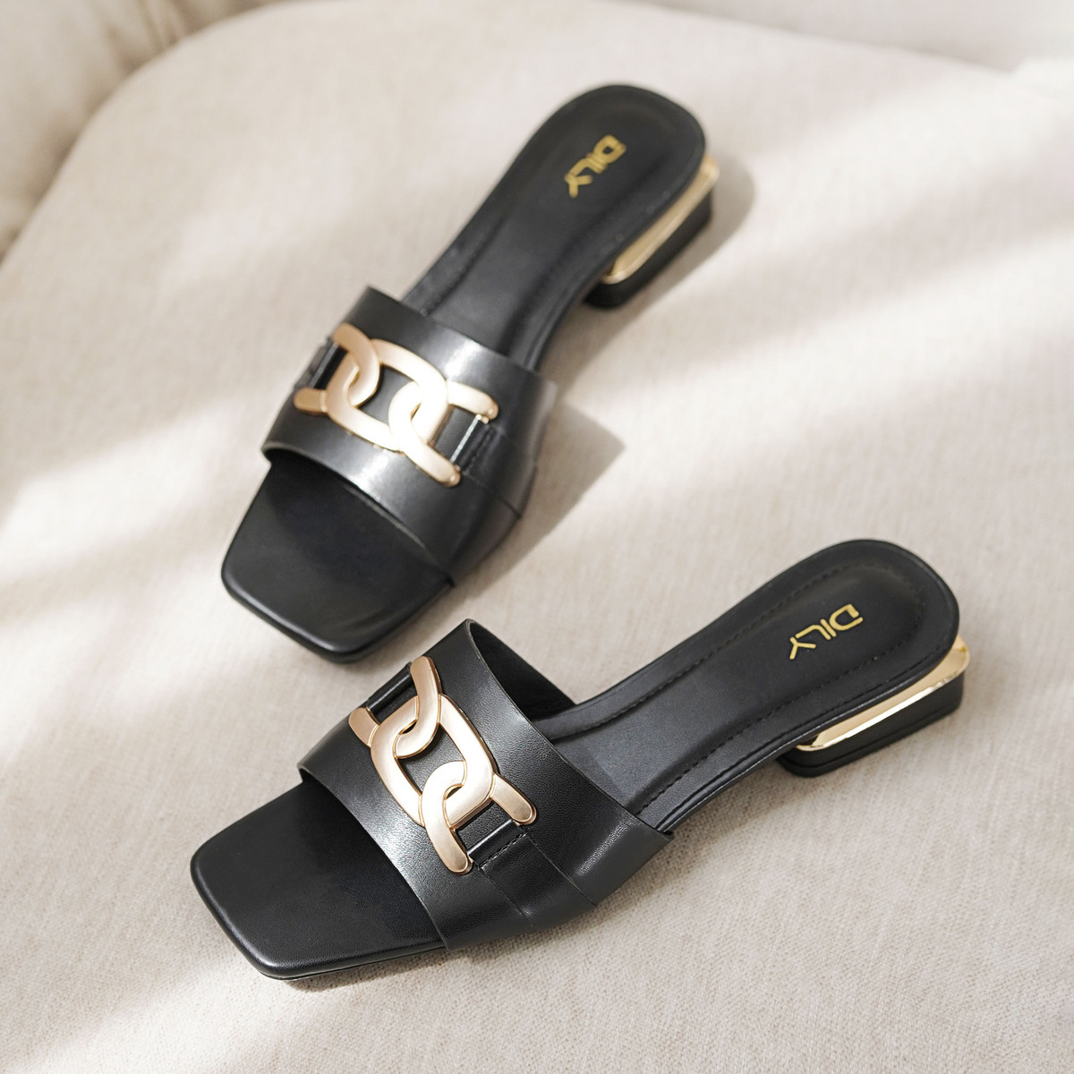 รองเท้าแตะผู้หญิง AA0409