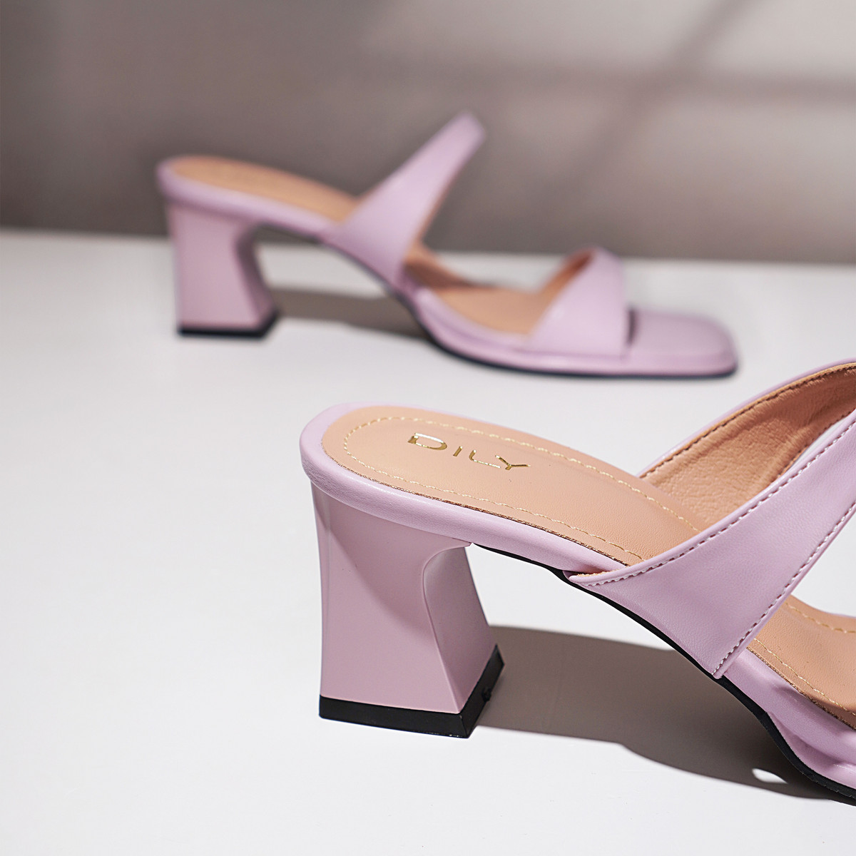 รองเท้าเปิดส้นส้นสูง AA0491