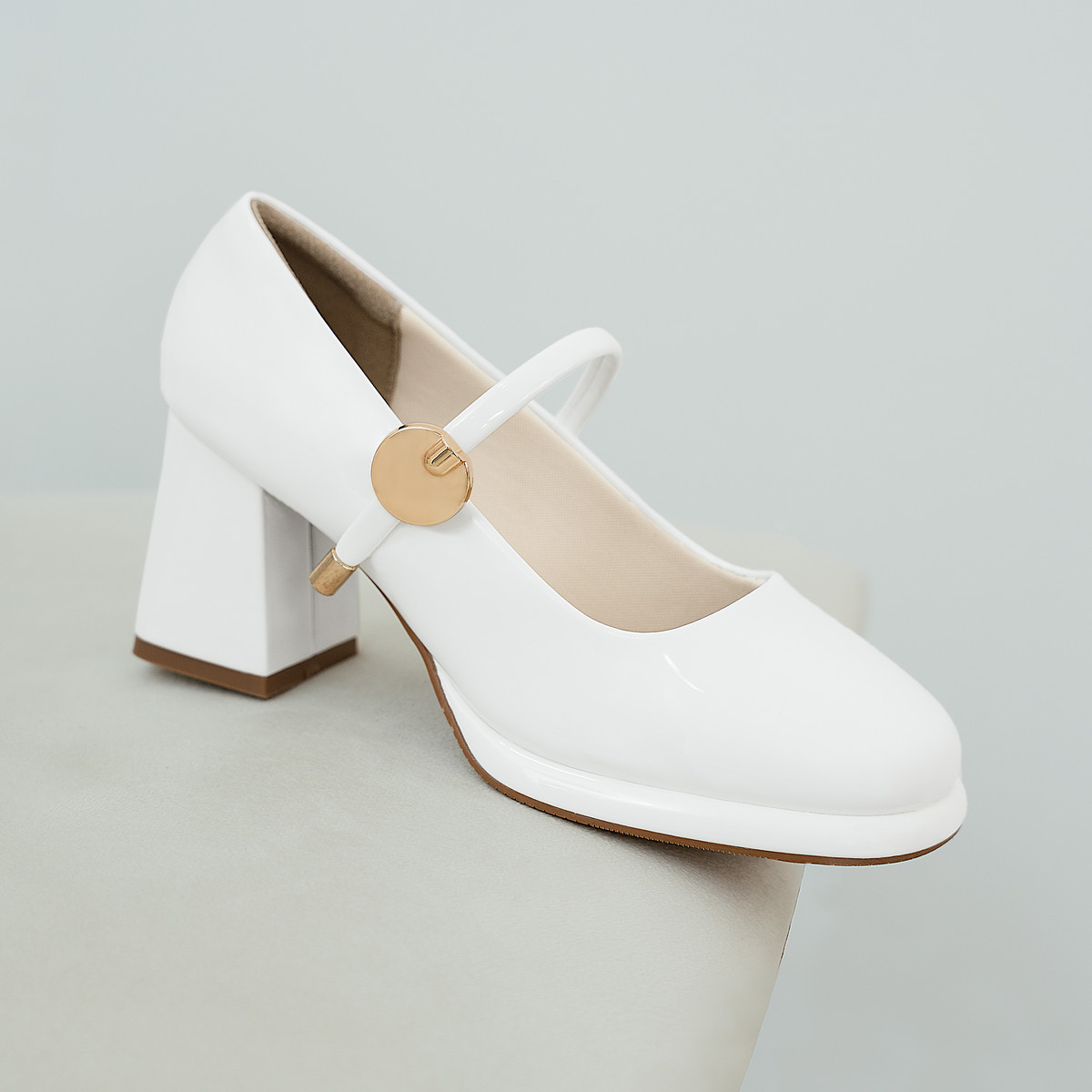 รองเท้าปิดหน้าเท้า DL0628