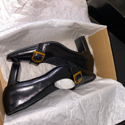 สีสัน: ดำ  / Size : 39