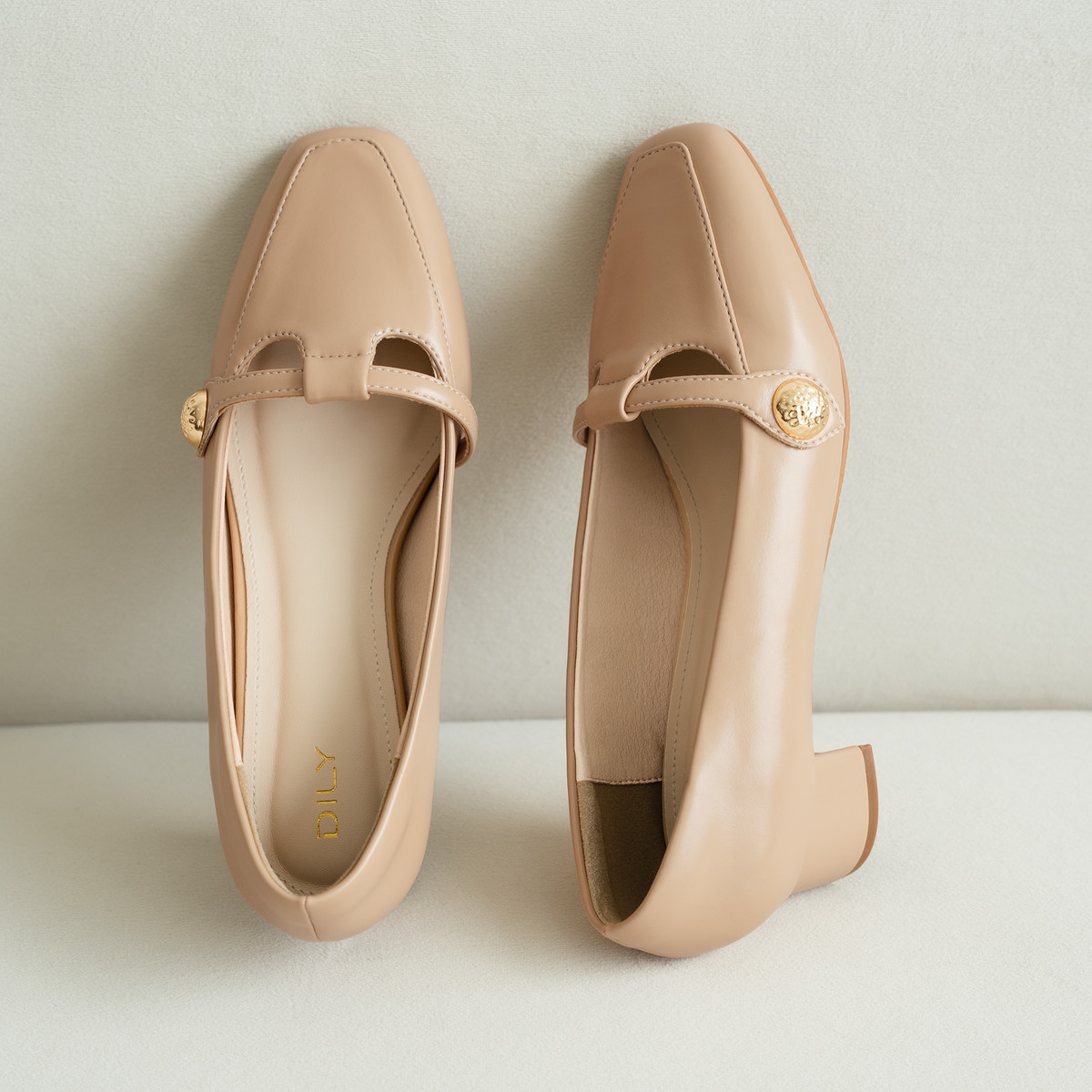 รองเท้าปิดหน้าเท้า DL0637