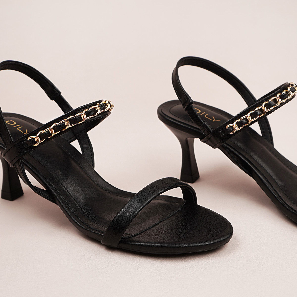 รองเท้าส้นสูงแบบเปิดหน้า DL0519