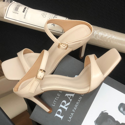 สีสัน: ครีม / Size : 38