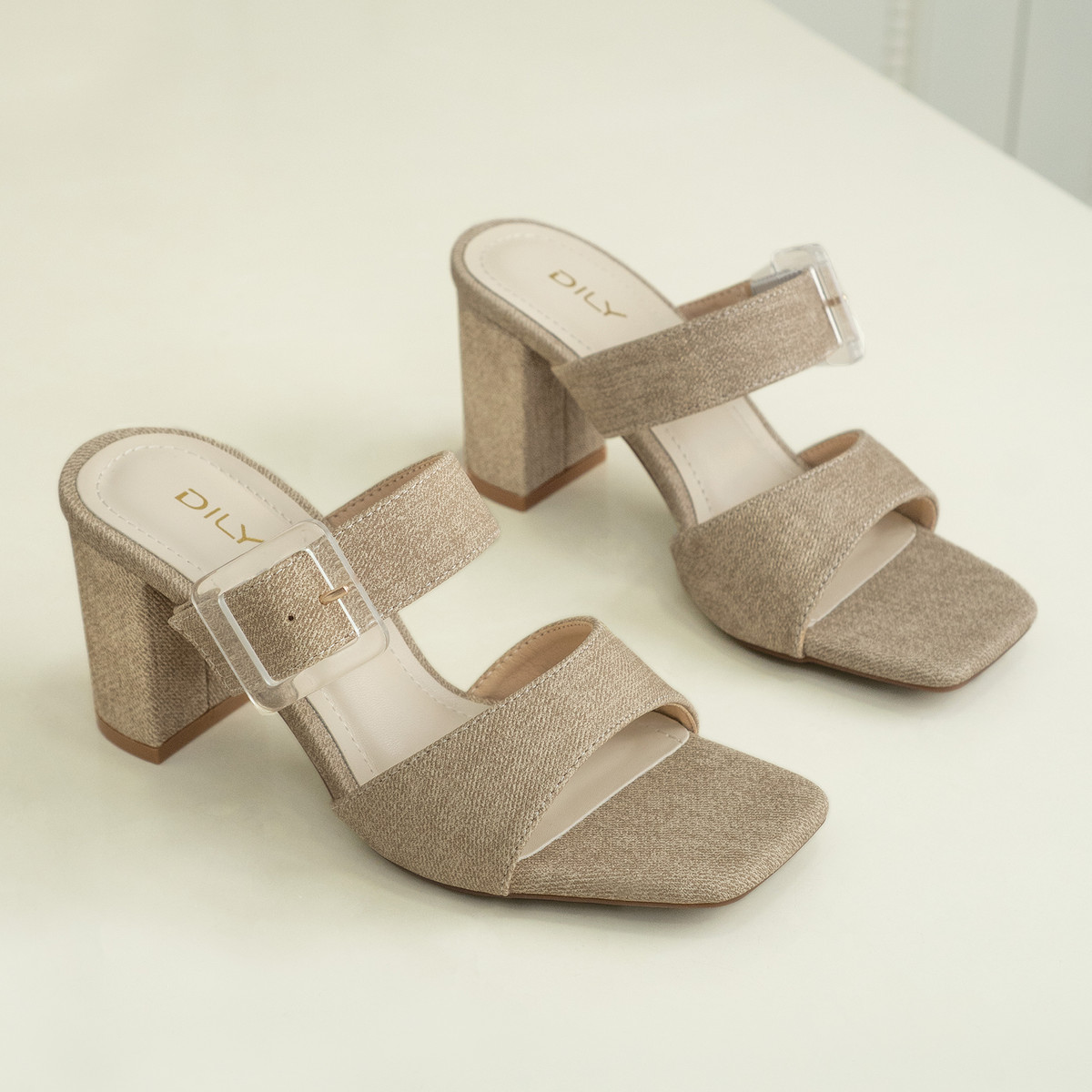 รองเท้าเปิดส้นส้นสูง DL0615