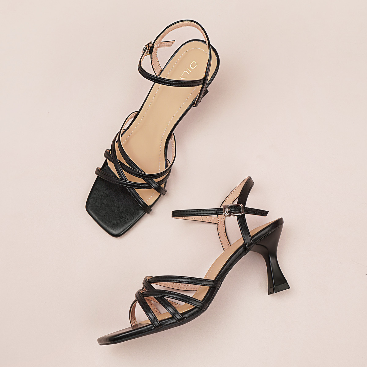 รองเท้าแตะส้นสูง รุ่น DL0522