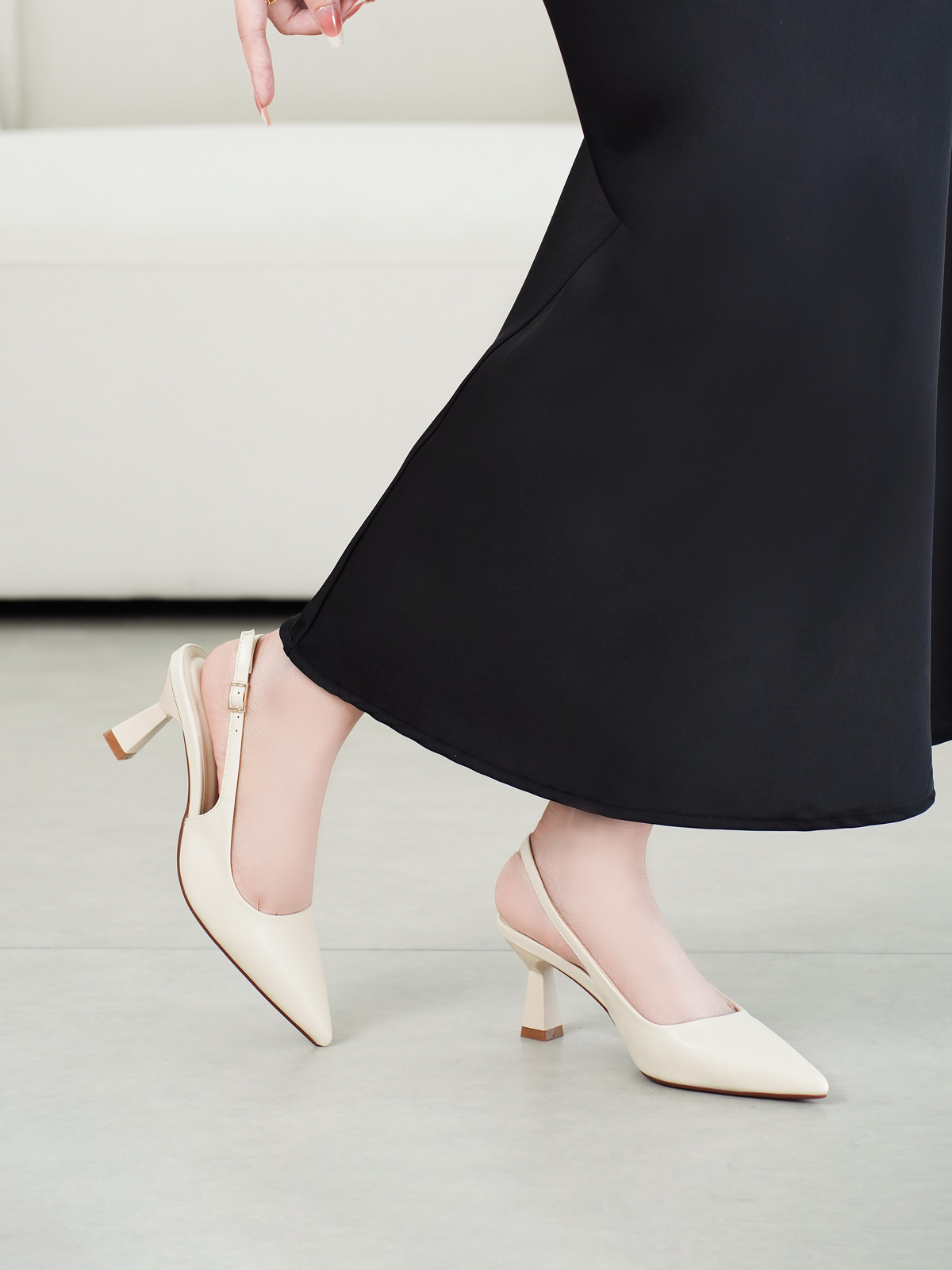 รองเท้าสลิงแบ็ค DL0612