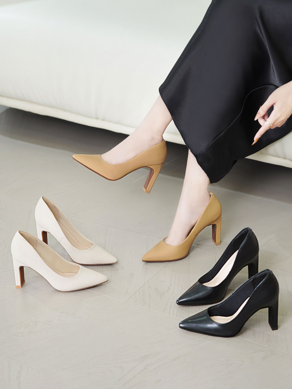 รองเท้าส้นสูงผู้หญิง AA0372