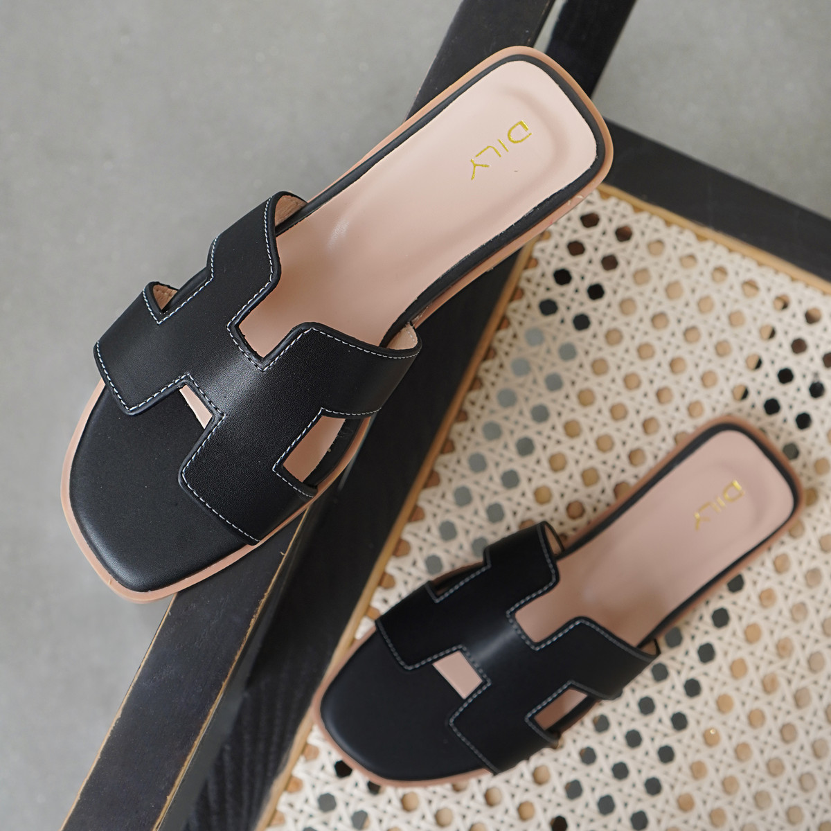 รองเท้าแตะผู้หญิง AA0362