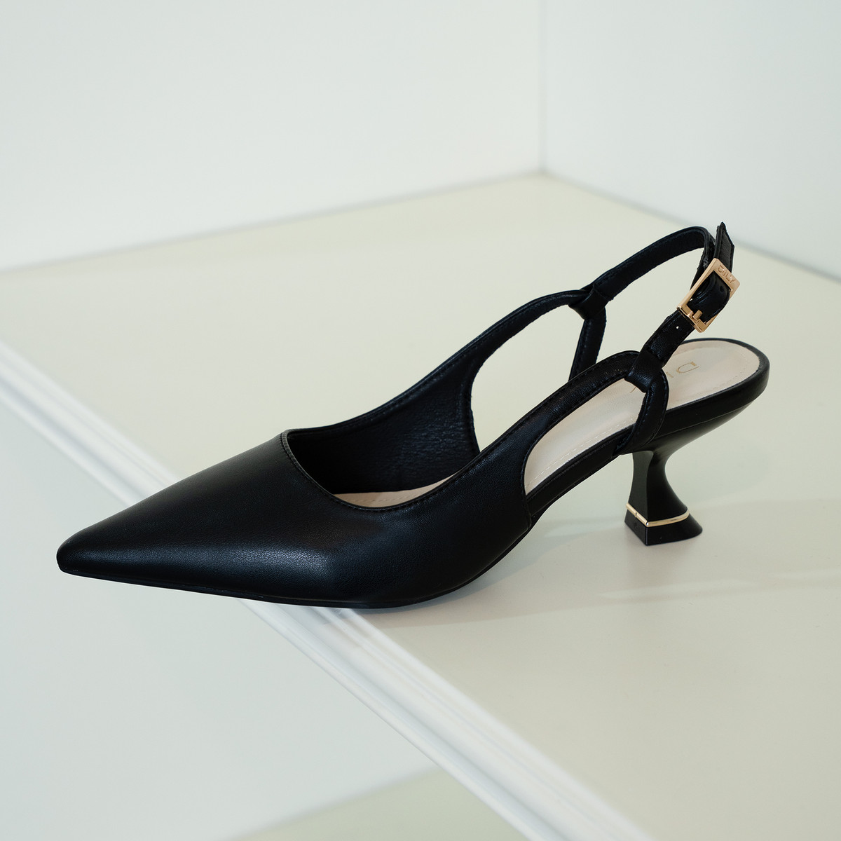 รองเท้าสลิงแบ็ค DL0624