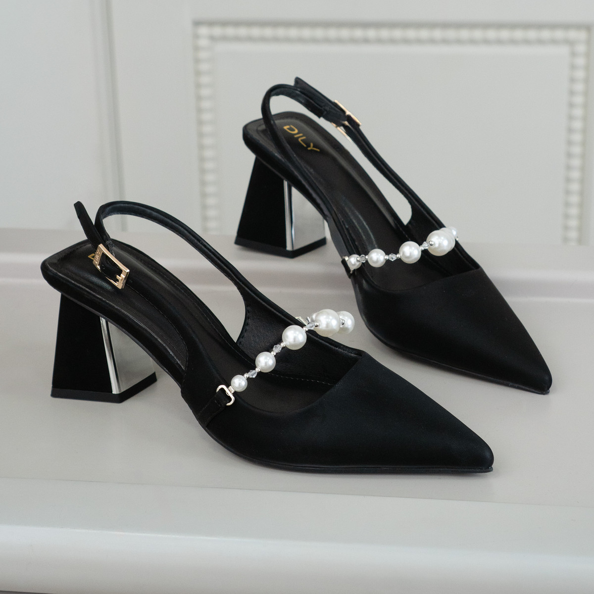 รองเท้าสลิงแบ็ค DL0620