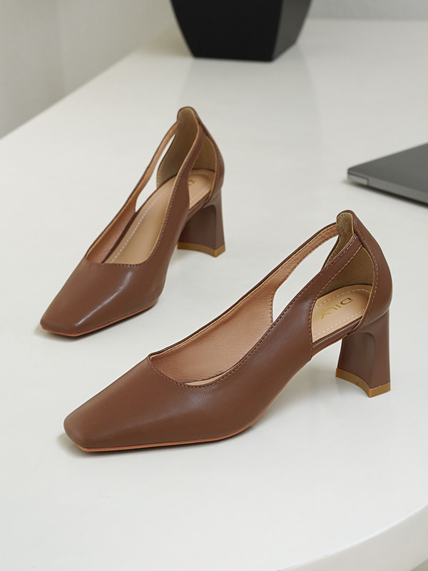 รองเท้าส้นสูงผู้หญิง AA0457